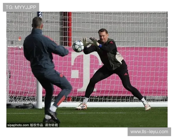 拜仁豪取16连胜迎战巴黎，诺伊尔8次扑救当选最佳